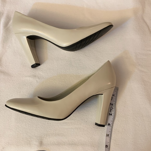 Ivory 4” heals - Worthington from JC Penny - Picture 3 of 6